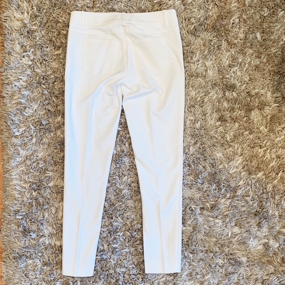 white pants size 4